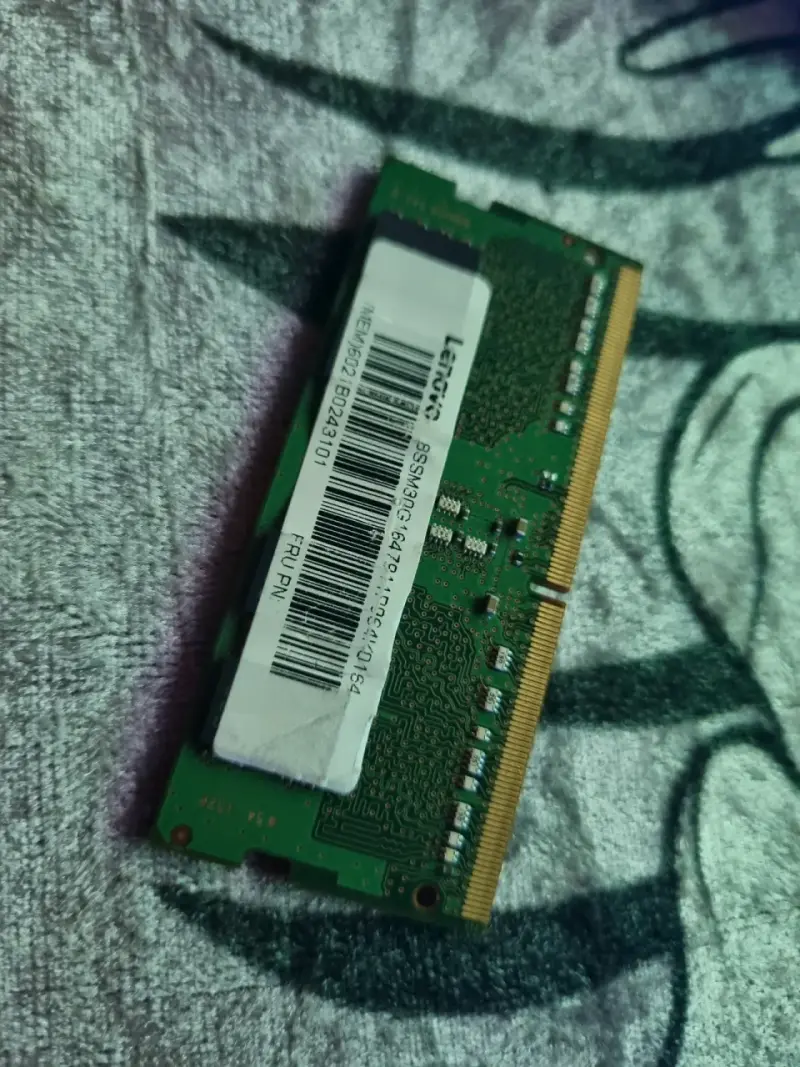 Memoria RAM Samsung 4GB DDR4 para Laptop - 2
