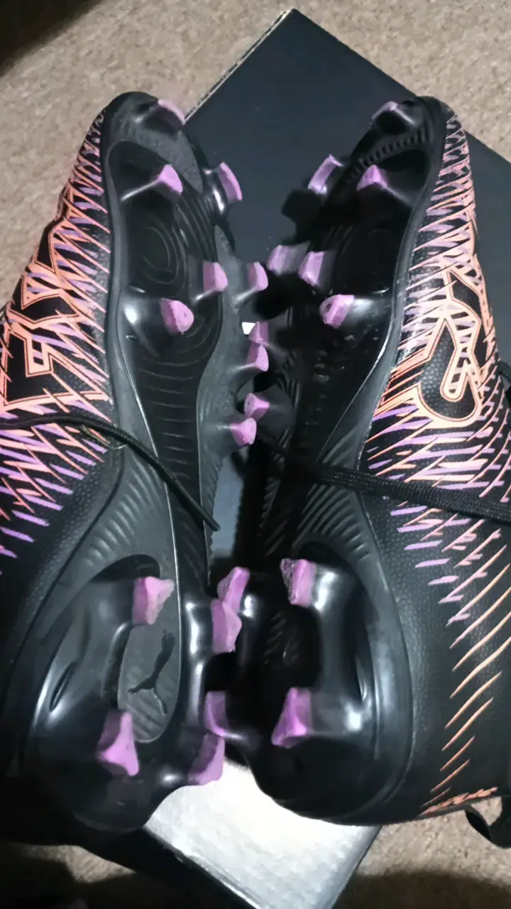 Zapatillas de fútbol Puma Future negras y naranjas - 5