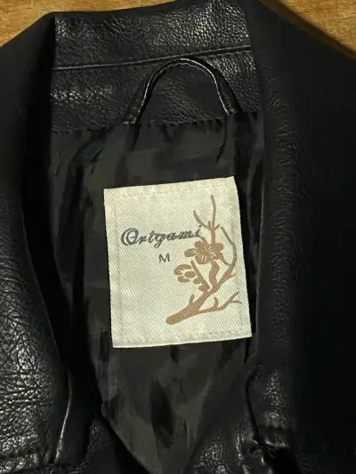 Chaqueta de cuerina M mujer - miniatura 2