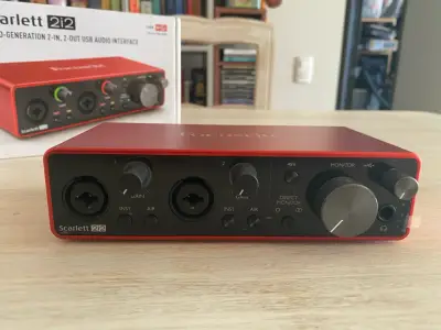 Interfaz de Audio USB Focusrite Scarlett 2i2 3ra G - miniatura 3