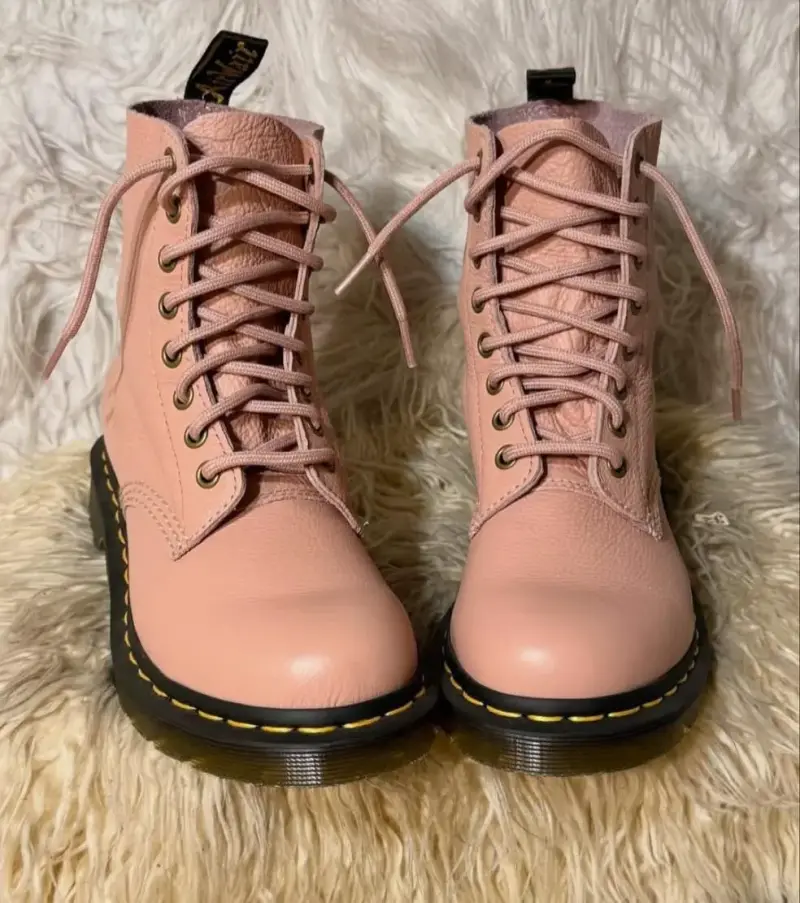 Botas de cuero rosadas con cordones - 1