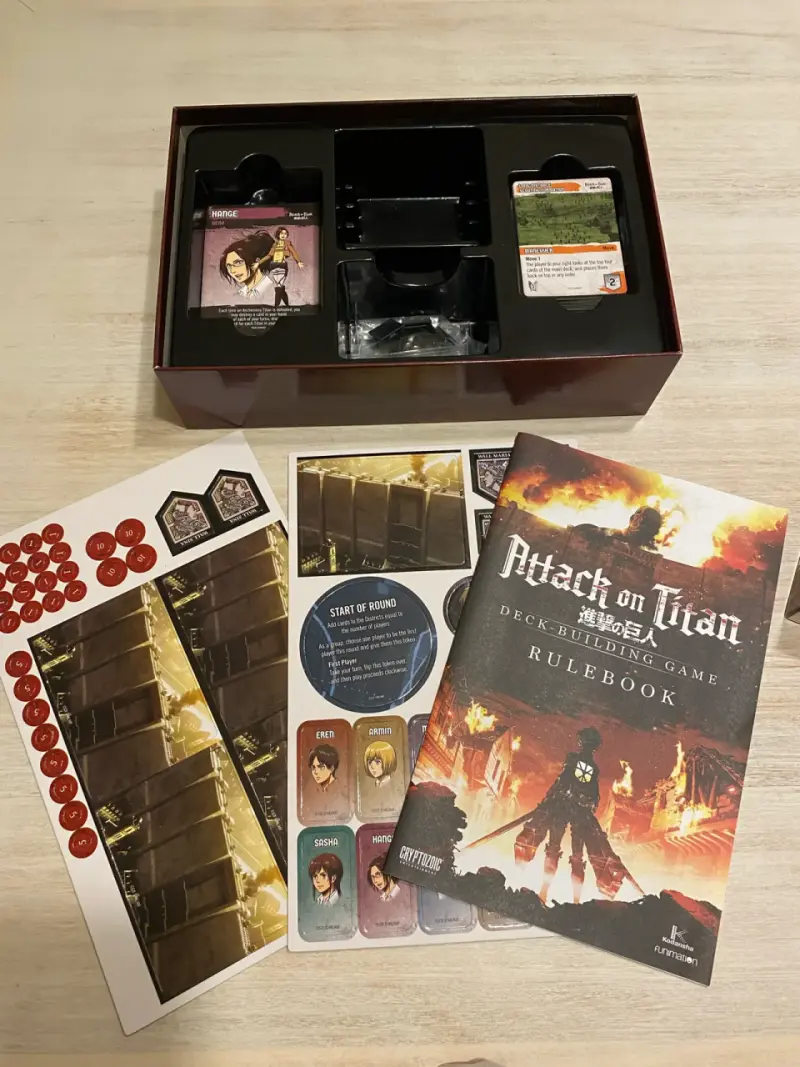 Juego de cartas Attack on Titan Deck-Building - 2