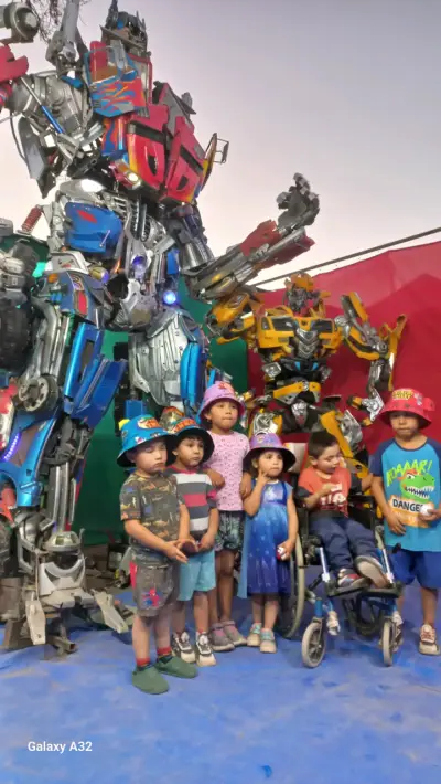 PARA AUTOMOTORA ,Transformers 4 metr - miniatura 1