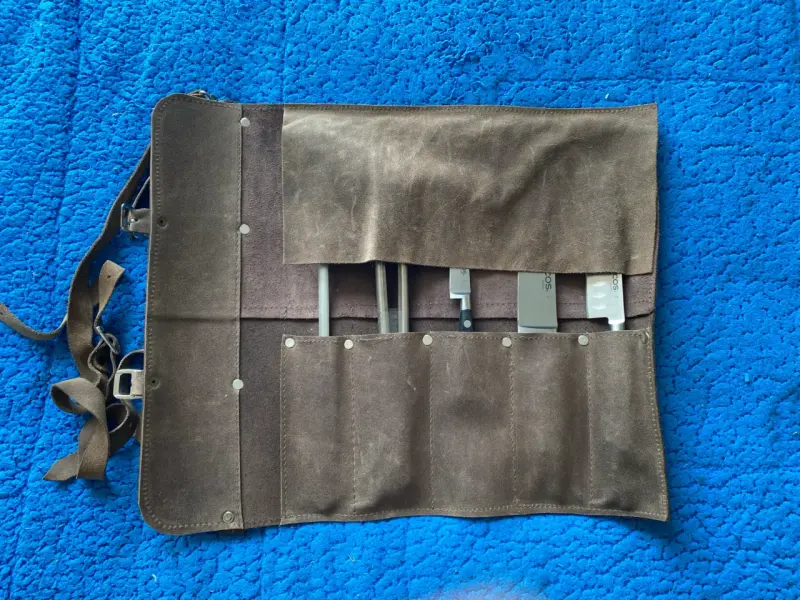 Set de cuchillos Arcos con funda de cuero - 2