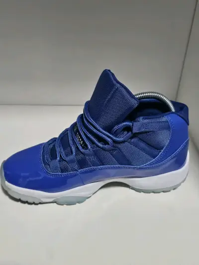 Zapatillas Jordan Retro 11 Royal Blue - miniatura 2