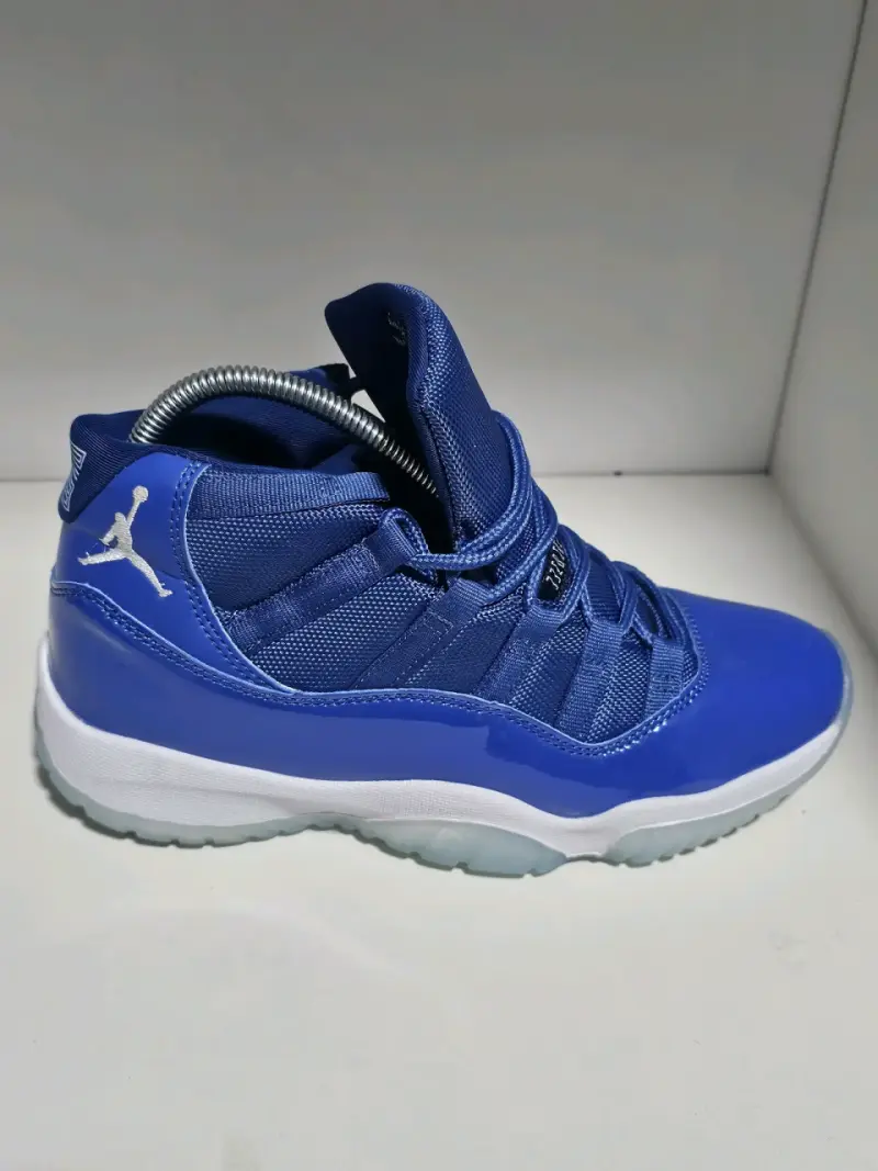 Zapatillas Jordan Retro 11 Royal Blue - 3