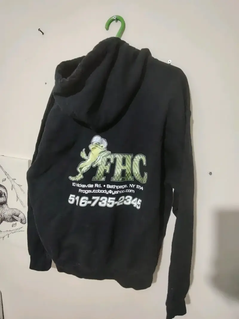 Polerón negro con capucha FHC - 1