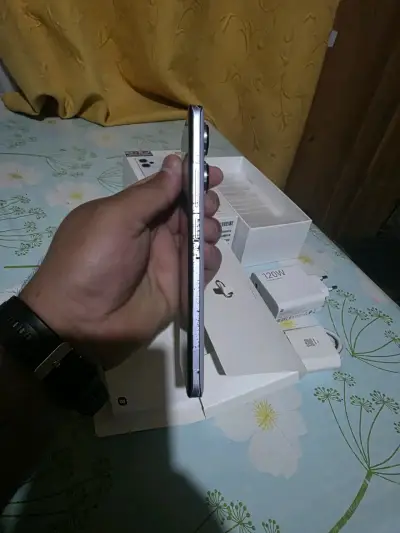 Smartphone Xiaomi Redmi Note 13 Pro+ 5G - miniatura 3