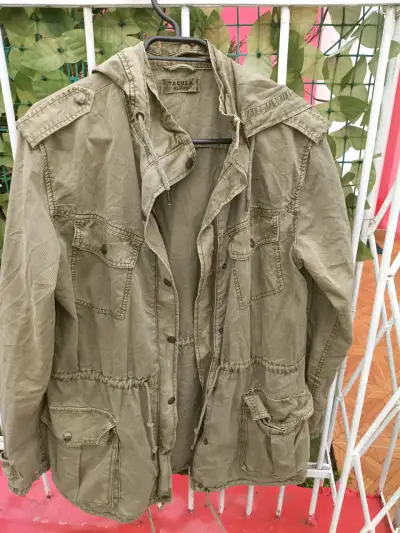 Chaqueta de algodón verde estilo militar - miniatura 1