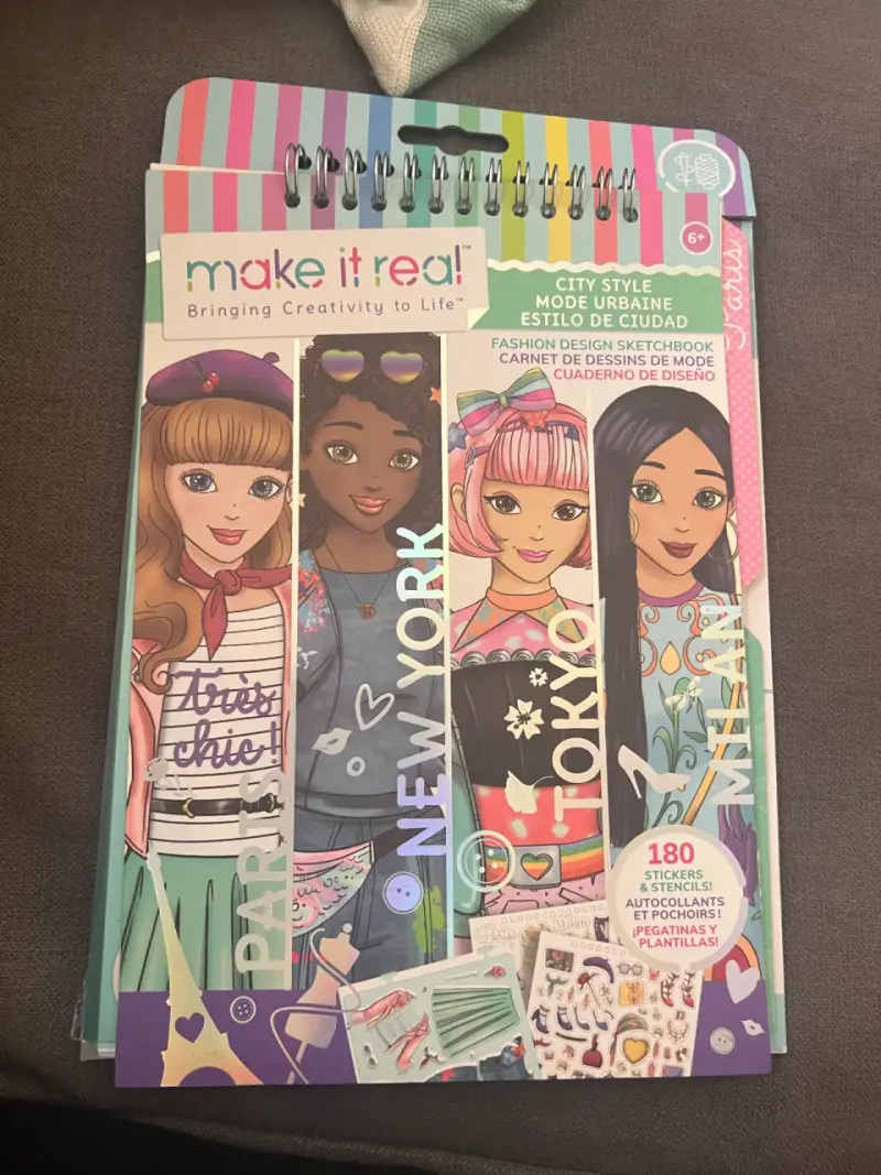 Cuaderno de Diseño de Moda con Pegatinas - 1