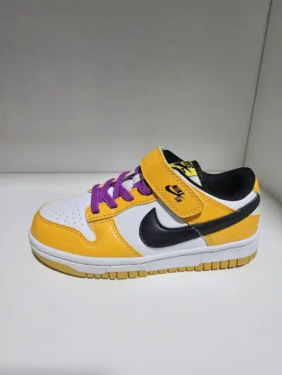 Zapatillas deportivas Nike para niños talla 32 - miniatura 2