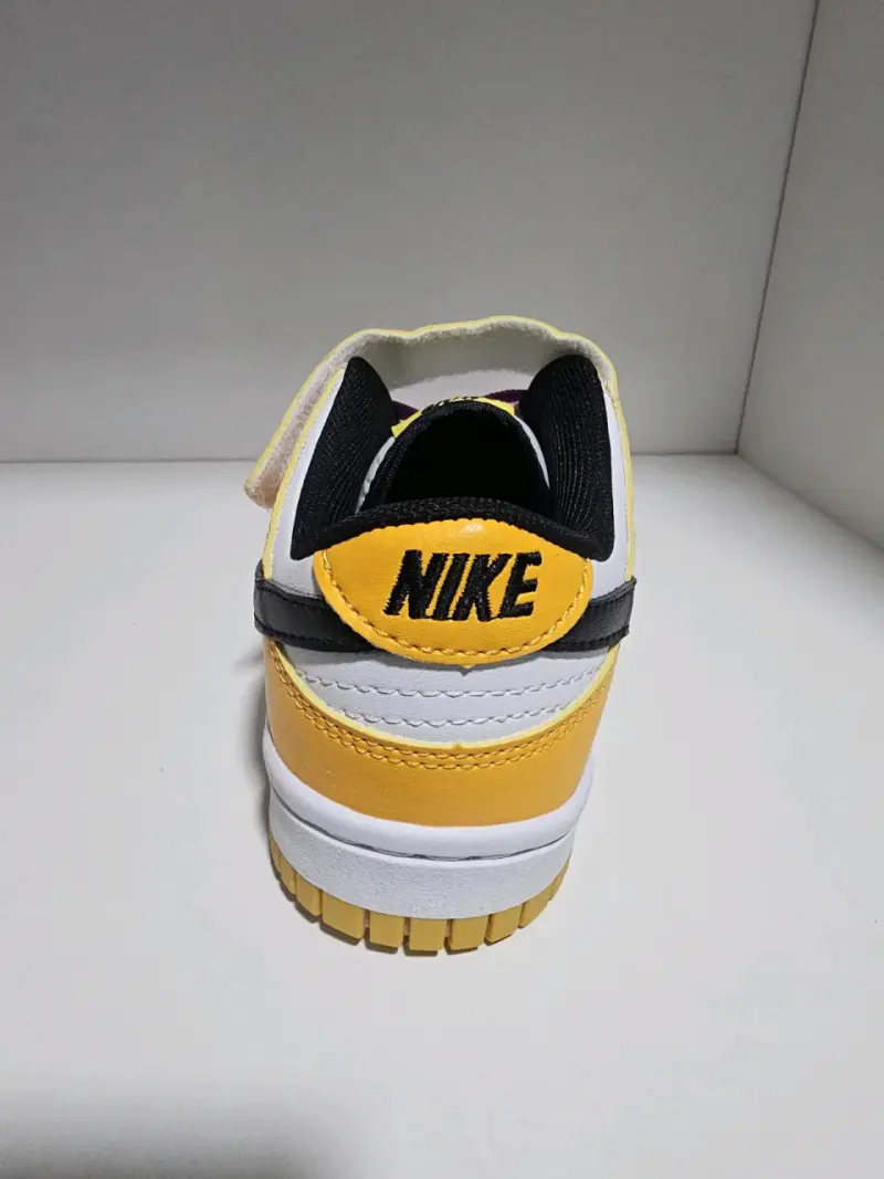 Zapatillas deportivas Nike para niños talla 32 - 4