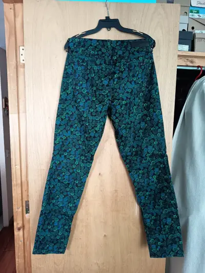 Pantalón estampado floral para mujer - miniatura 2