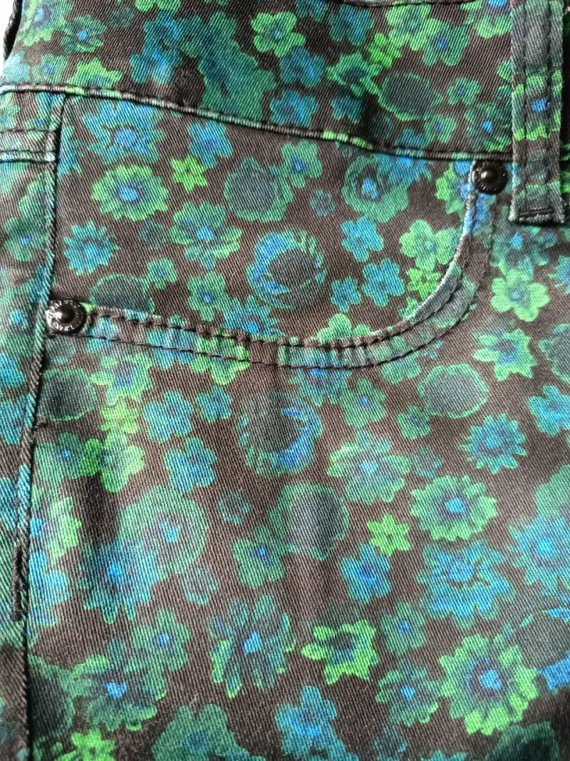 Pantalón estampado floral para mujer - 3