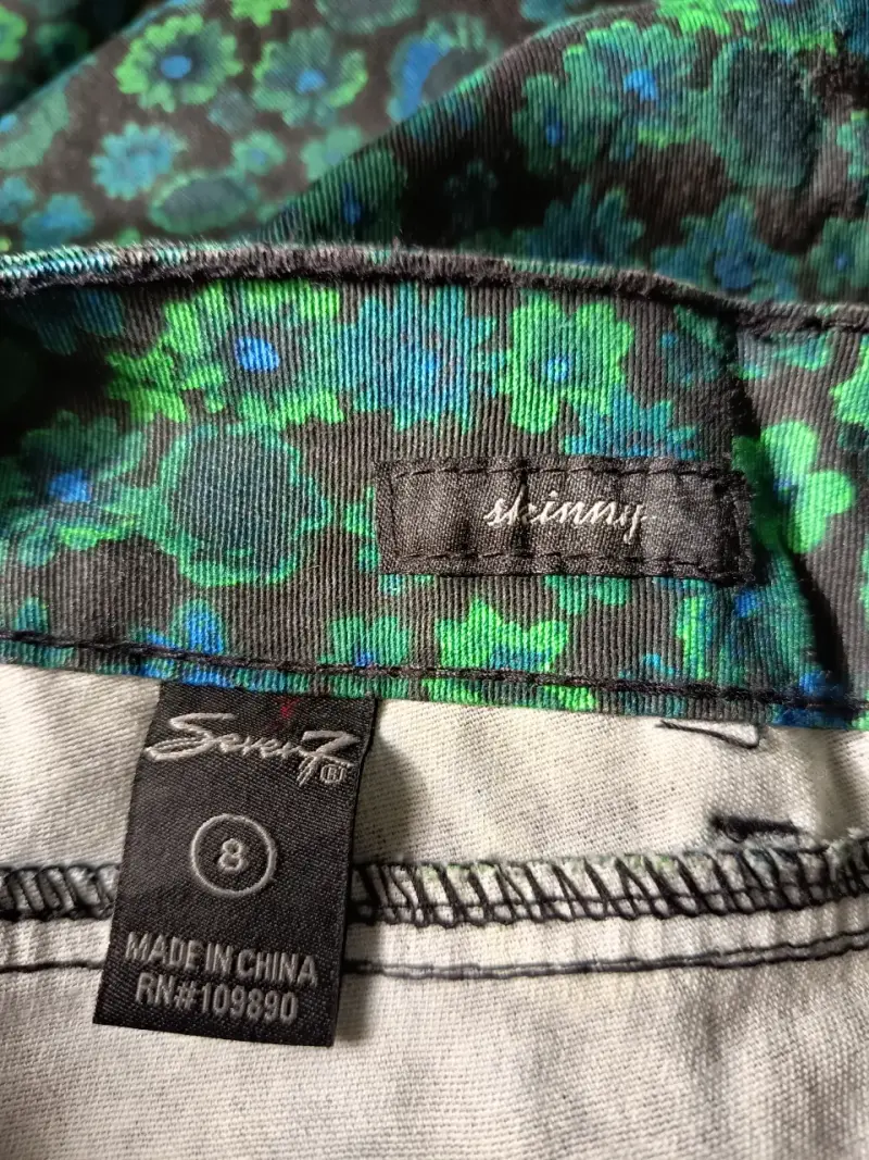 Pantalón estampado floral para mujer - 4