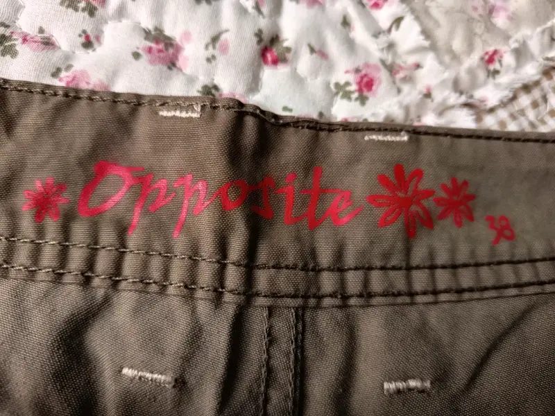 Pantalón cargo verde militar para mujer - 4