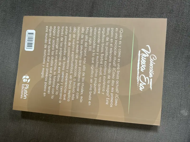 Diario Íntimo De Una Bruja de Barbie Lavall - 2