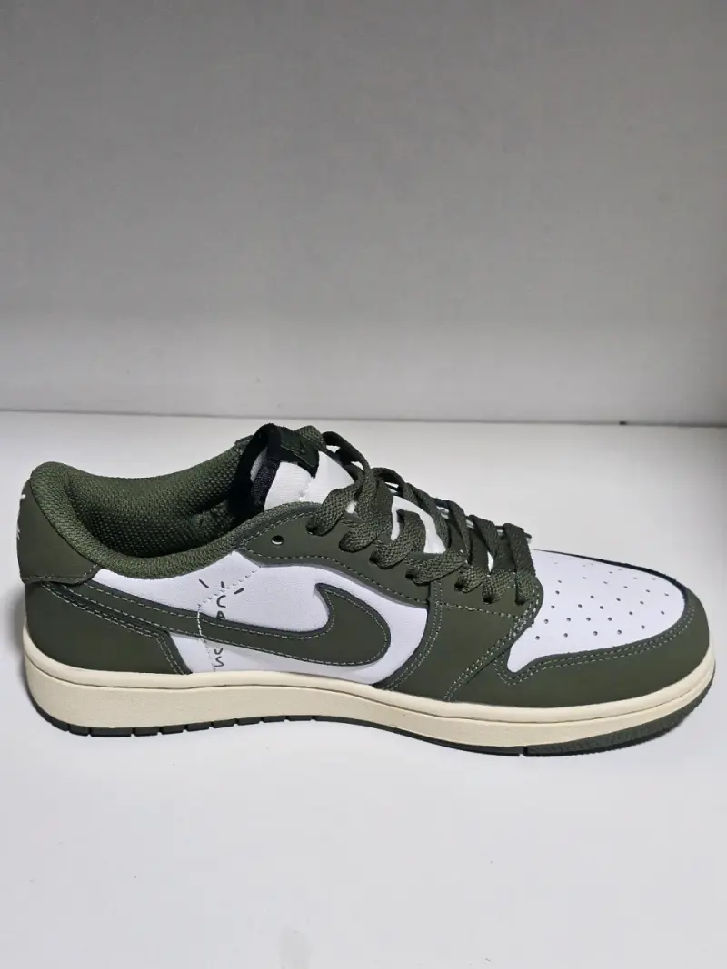 Nike Air Jordan 1 Retro Low Travis Scott. - 3