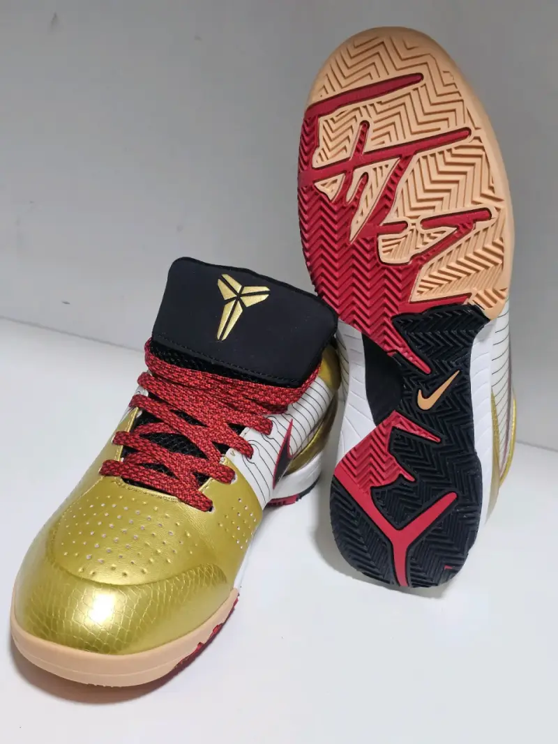 Zapatillas doradas Nike Kobe Protro 4 Gold Medal - 5