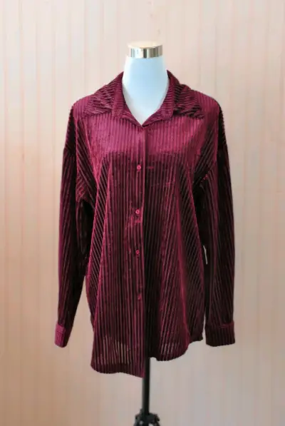 Blusa de terciopelo burdeos para mujer - miniatura 1