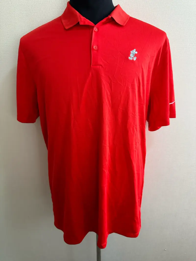 Polera polo roja de Golf con logo de Mickey Mouse - 1