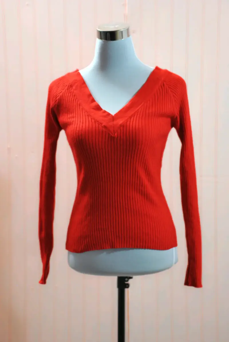 Suéter rojo de punto para mujer