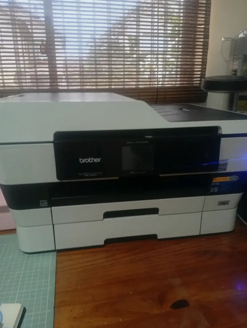 Impresora multifuncional Brother MFC-J6720DW - 2