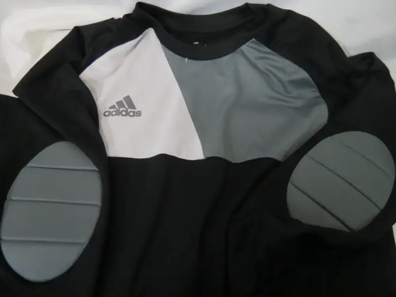 Polera deportiva Adidas negra talla L - 6