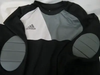 Polera deportiva Adidas negra talla L - miniatura 6
