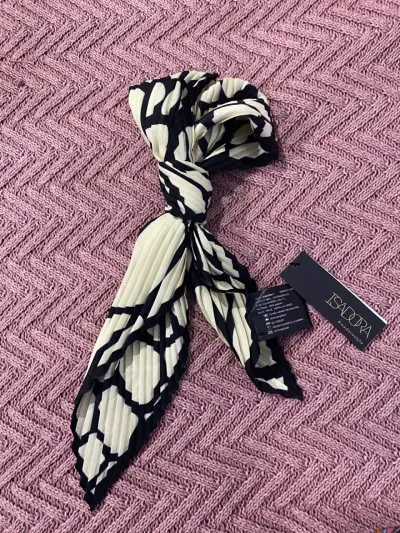 Pañuelo plisado estampado Isadora - miniatura 1