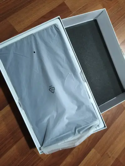Huion Kamvas 13 con todo excepto manual - miniatura 5