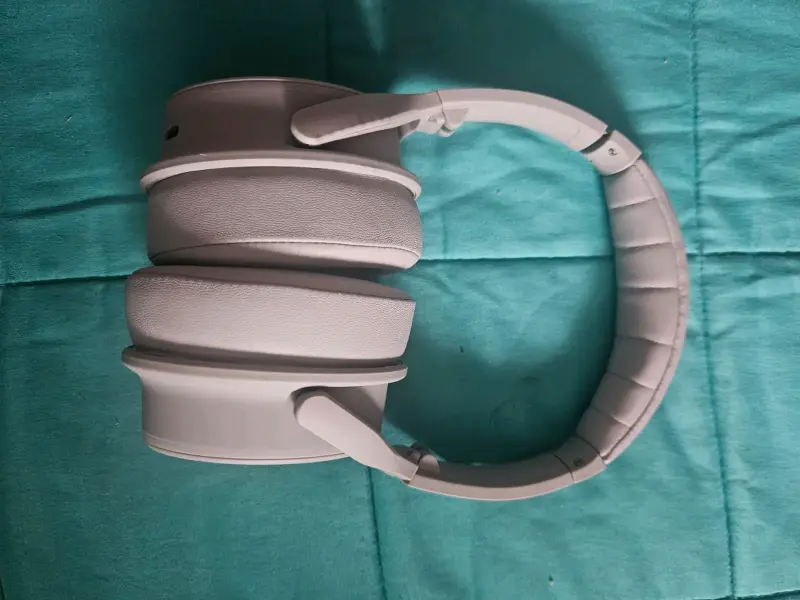 Auriculares inalámbricos con control de volumen - 2