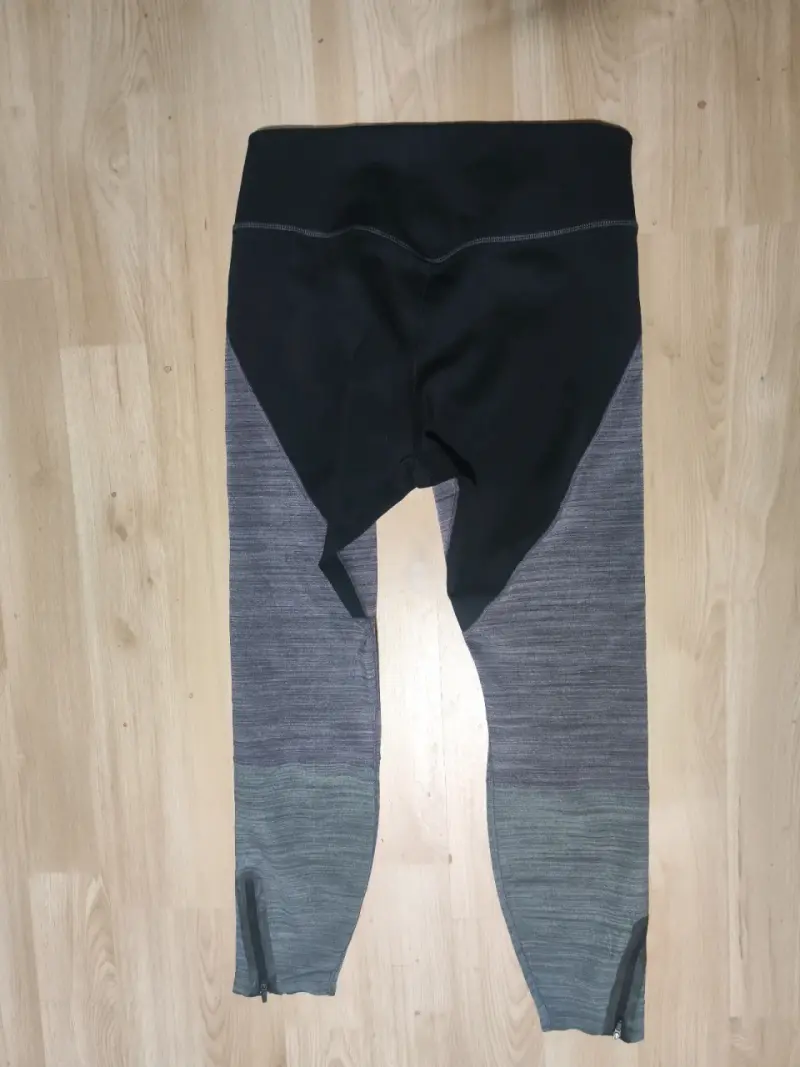 Leggings deportivos Nike Dri-Fit gris para mujer - 2