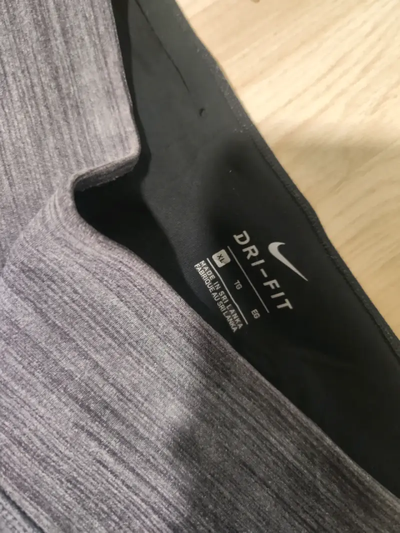Leggings deportivos Nike Dri-Fit gris para mujer - 3