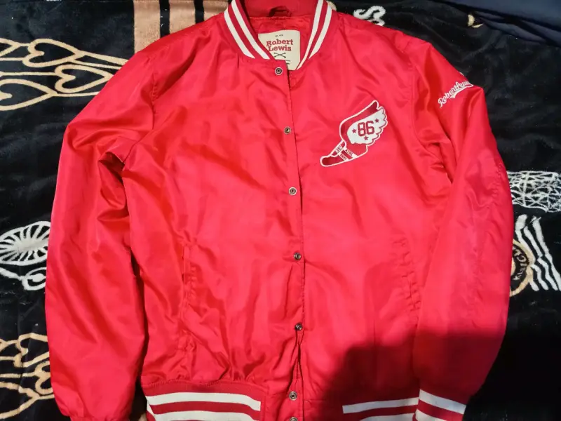 Chaqueta bomber roja Robert Lewis