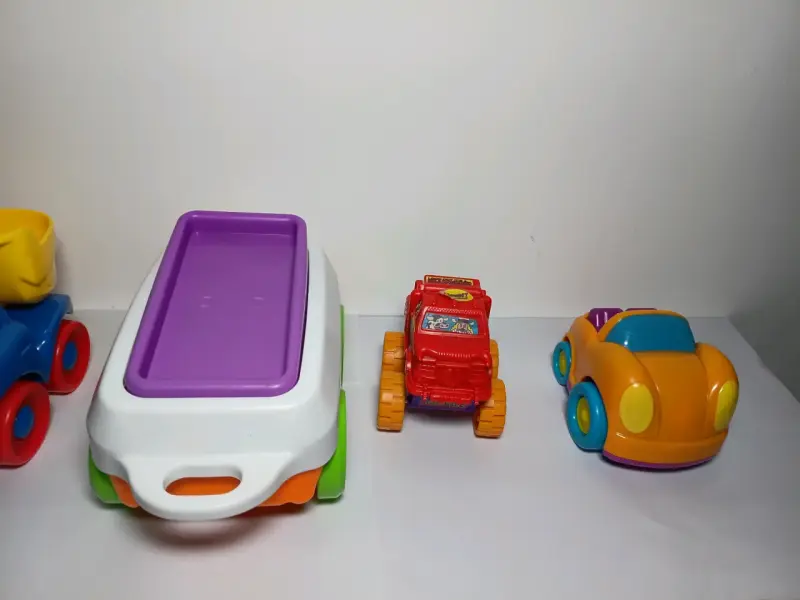 Set de camiones de juguete Tonka y Fisher-Price - 3