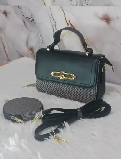 Cartera de mano elegante con correa ajustable - miniatura 4