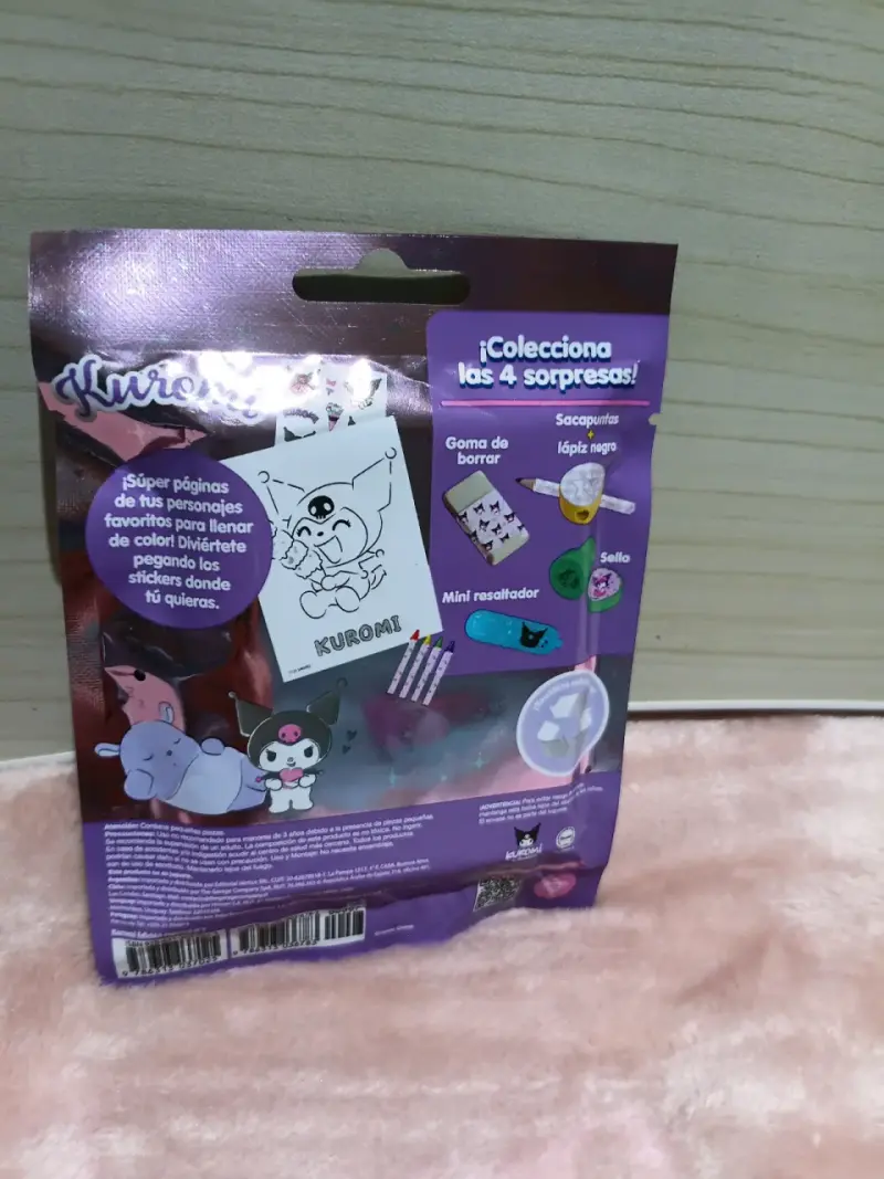 Set de Pintura Kuromi con Libro y Crayones - 3