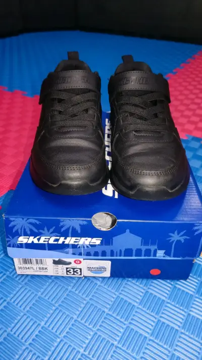 Zapatillas negras - miniatura 2