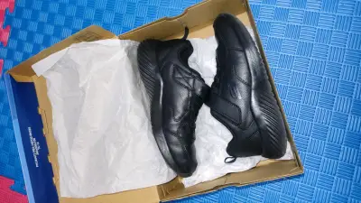 Zapatillas negras - miniatura 6