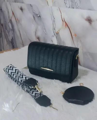 Cartera de mano con diseño acolchado - miniatura 6