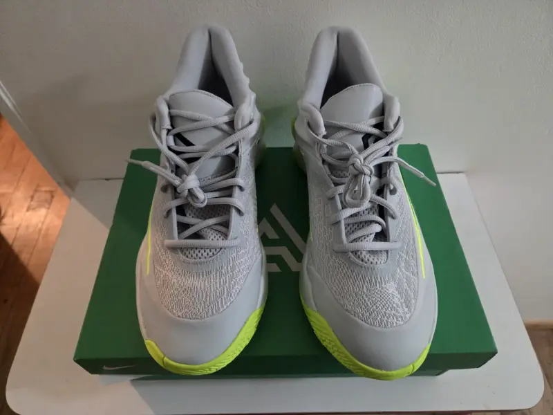 Zapatillas deportivas Nike Giannis grises y verdes - 3