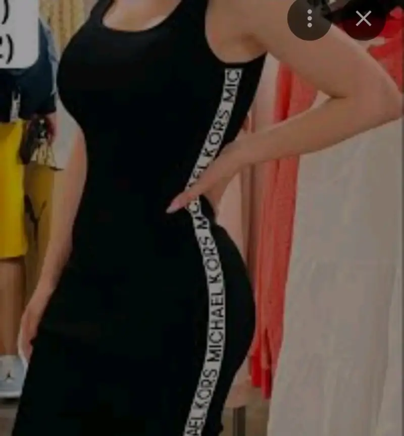 Vestido negro Michael Kors con detalles laterales - 6
