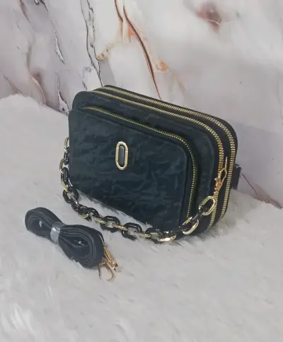Cartera de mano acolchada verde menta con cadena - miniatura 4