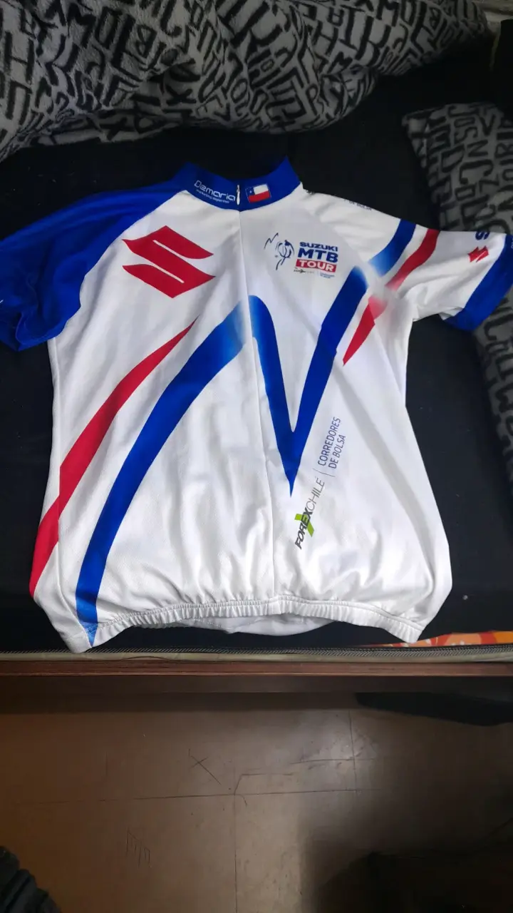 Conjunto de camisetas de ciclismo variadas - 2