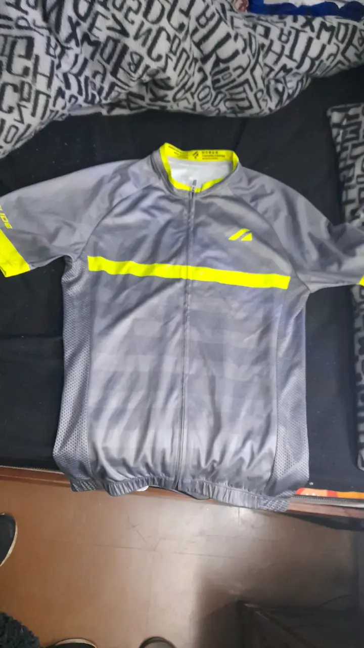 Conjunto de camisetas de ciclismo variadas - 4