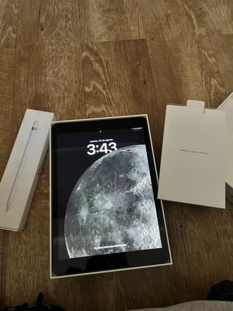 iPad 8va con Apple Pencil - 3