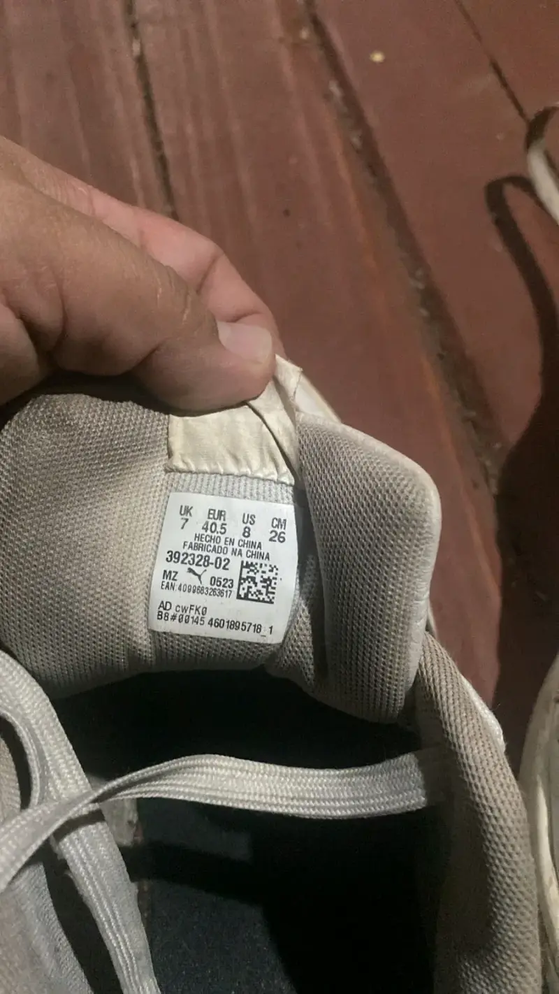 Zapatillas deportivas blancas Puma usadas - 3