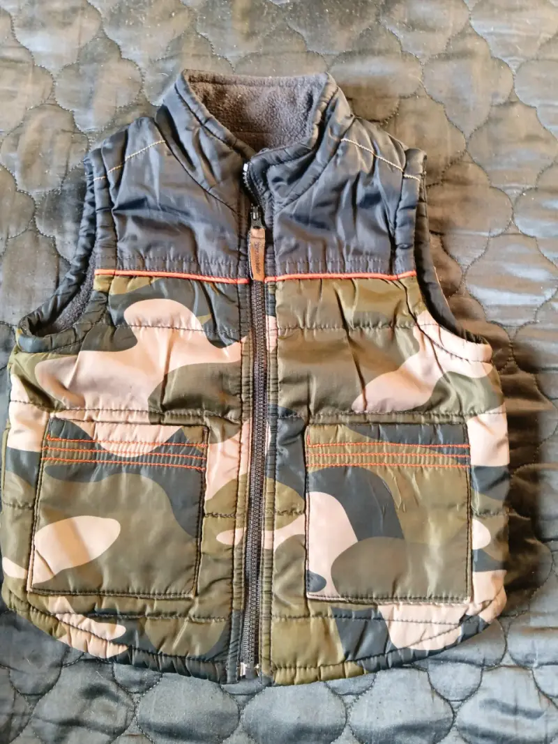 Chaleco sin mangas camuflado para niño