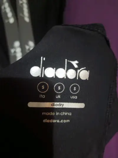 Polera deportiva sin mangas Diadora negra - miniatura 3